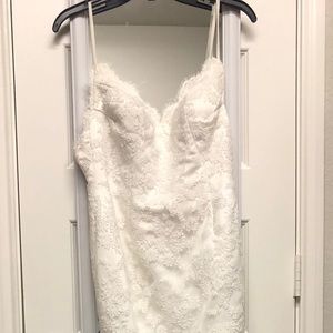 Backless Lace Wedding Dress NWOT